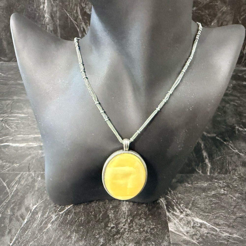 Reversible Long Necklace - Picture 4 of 16